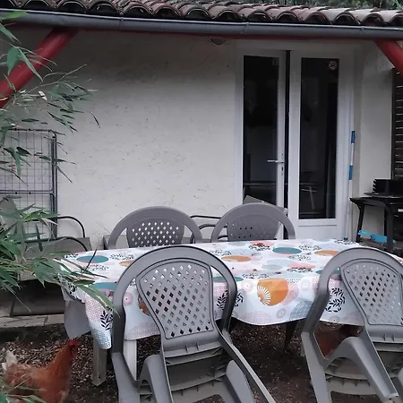 N8 Emplacement Tente Van Camping-Car Apartmán Saint-Aubin-de-Nabirat
